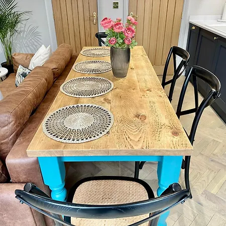 6 The Feather Holiday home